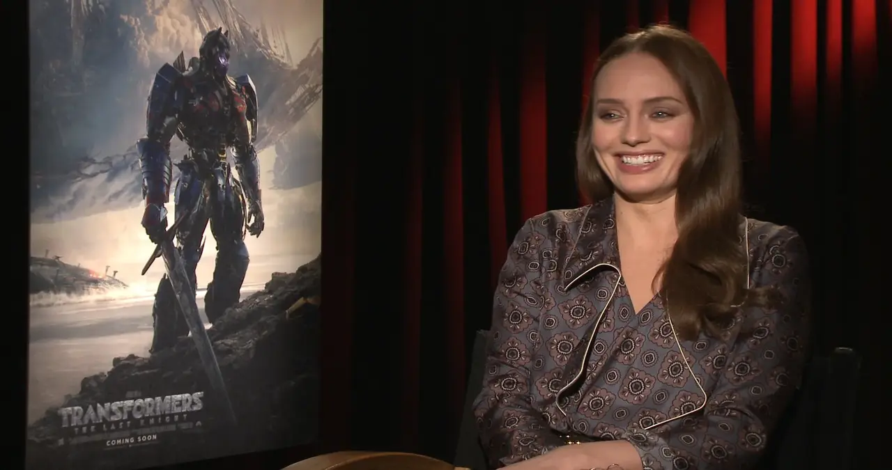 laura haddock
