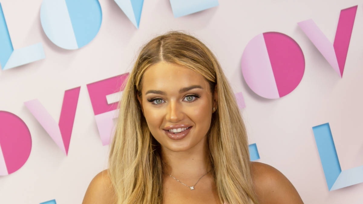 lucinda love island